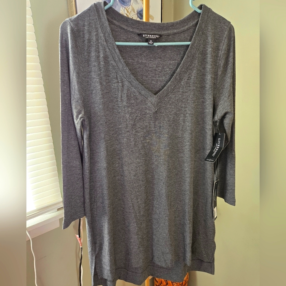 Liverpool Los Angeles Top sz Medium Gray